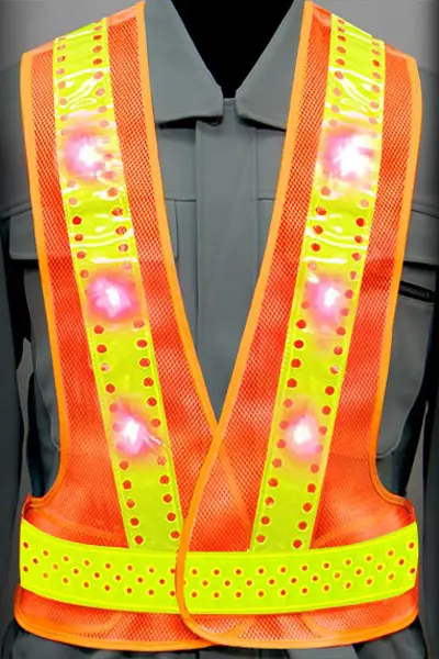 超高輝度LED 安全ベストのカラーバリエーション：ピンホール×赤LED×蛍光ライムイエロー反射材 ×蛍光オレンジ（メッシュ生地）