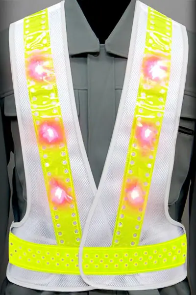 超高輝度LED 安全ベストのカラーバリエーション：ピンホール×赤LED×蛍光ライムイエロー反射材 ×白（メッシュ生地）